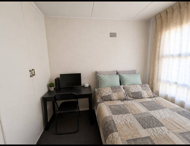 2 BEDROOM APARTMENT FOR SALE IN PEACEHAVEN